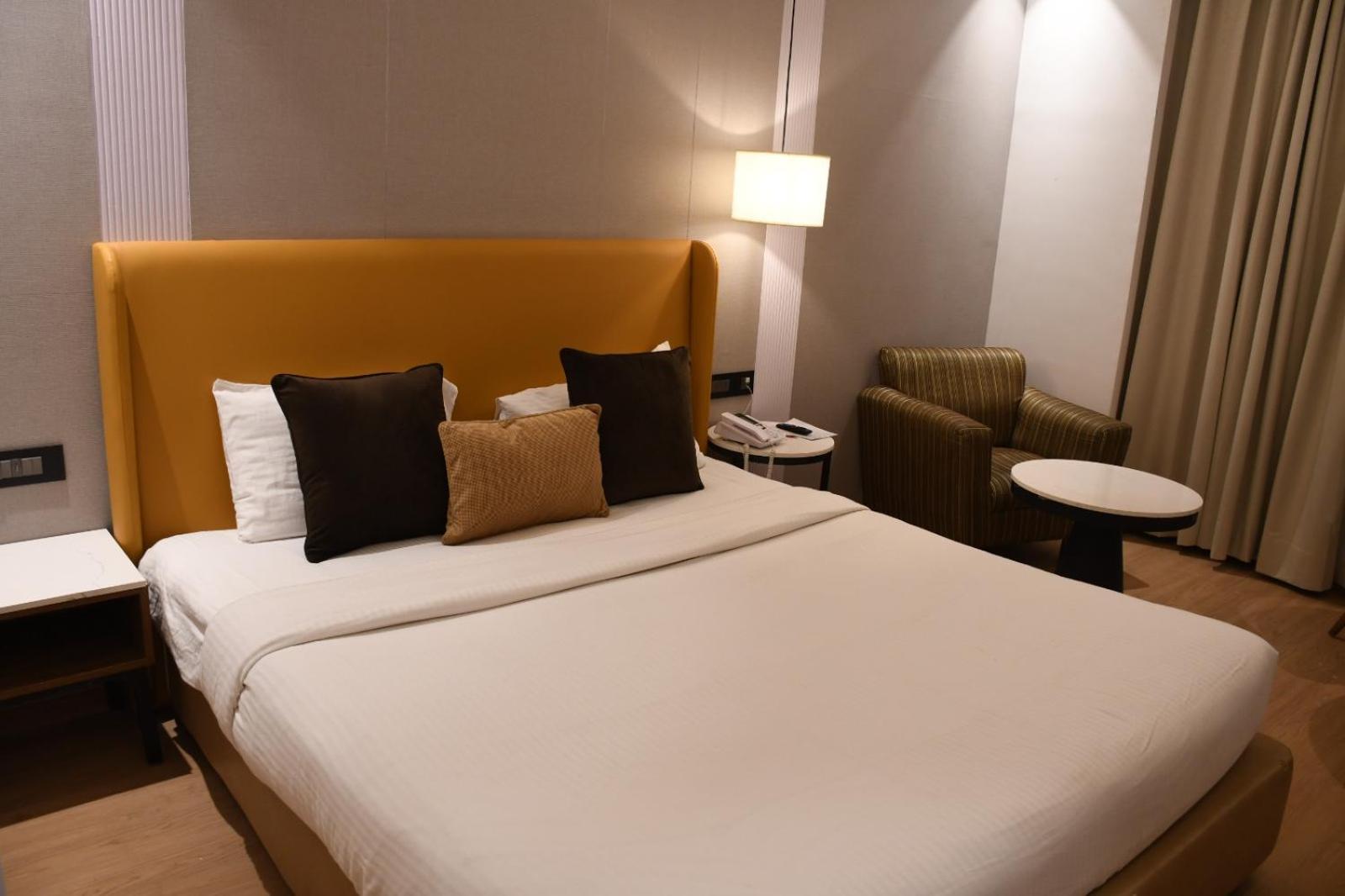 Hotel Hindusthan International, 부바네스 외부 사진