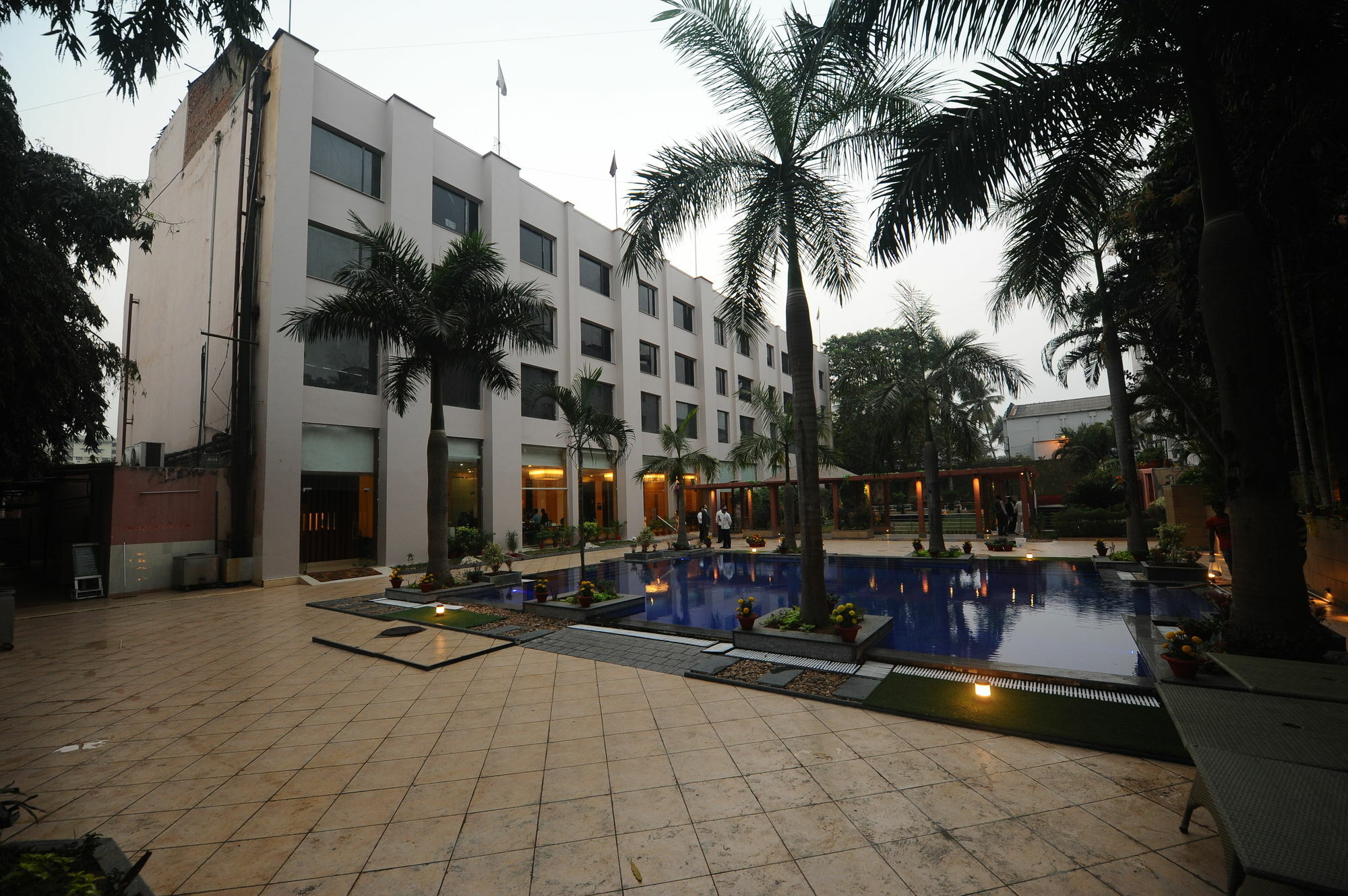 Hotel Hindusthan International, 부바네스 외부 사진