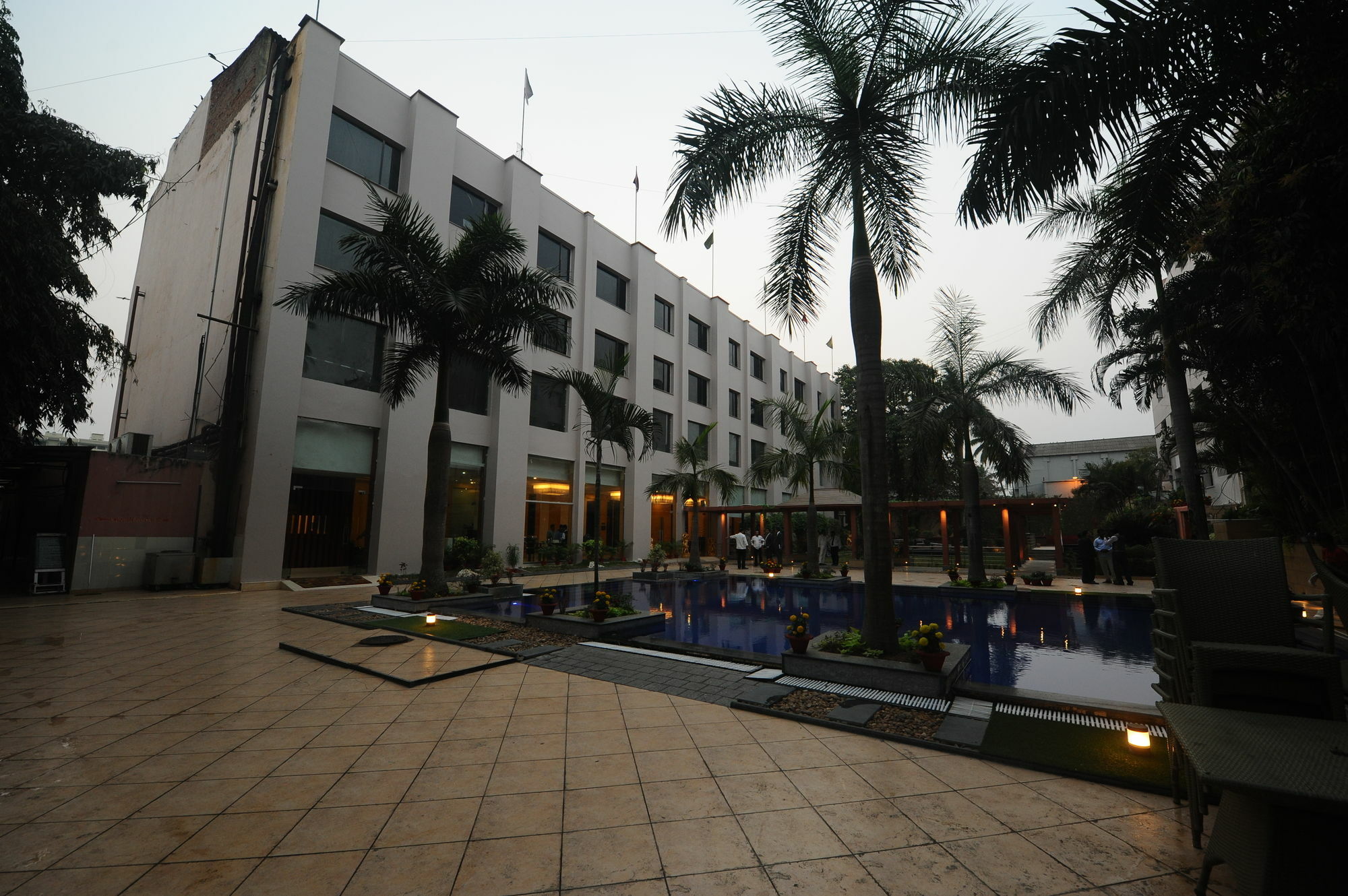 Hotel Hindusthan International, 부바네스 외부 사진